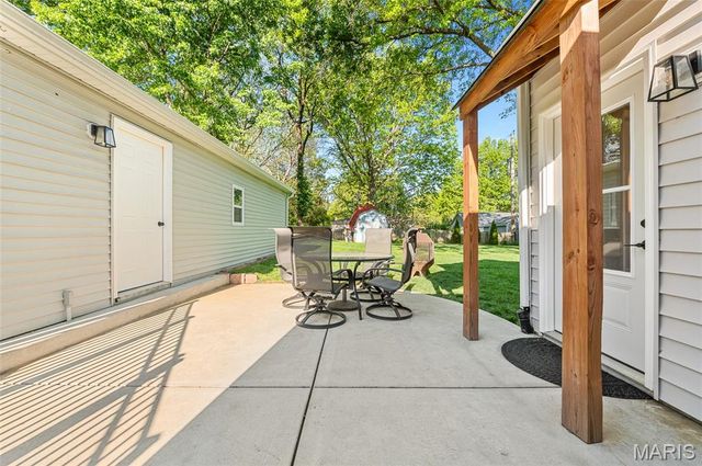 211 Circle Drive, Edwardsville, IL 62025