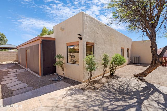 10961 E Desert Senna Drive, Tucson, AZ 85748
