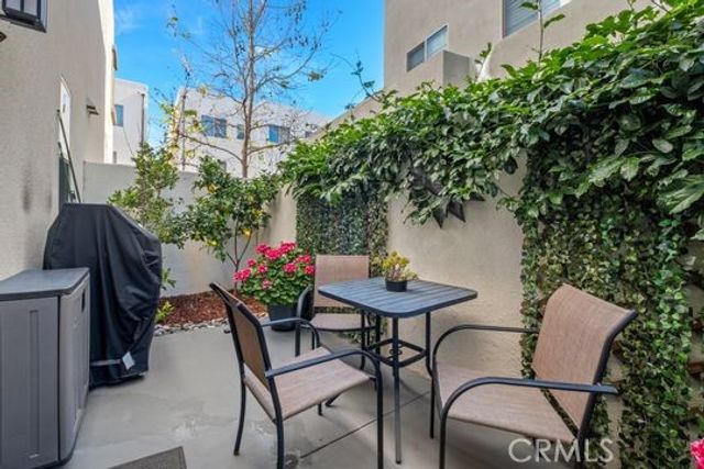 165 Frame, Irvine, CA 92618