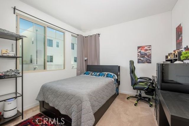 165 Frame, Irvine, CA 92618