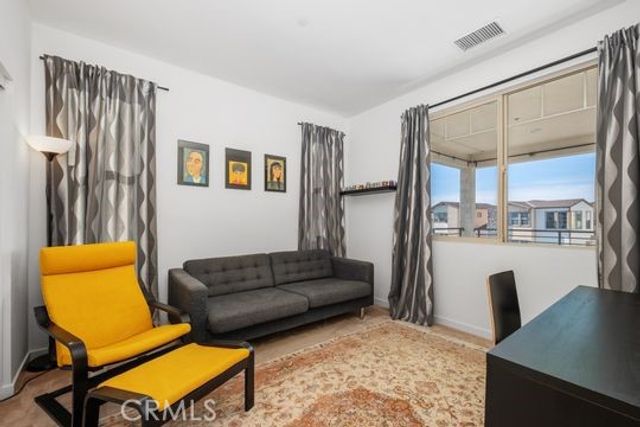 165 Frame, Irvine, CA 92618