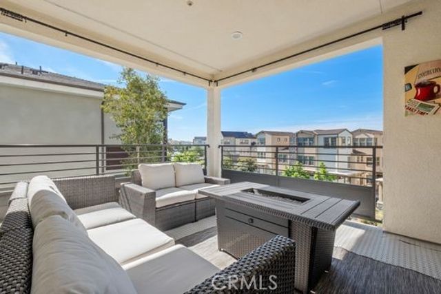 165 Frame, Irvine, CA 92618