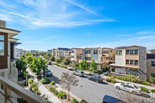 165 Frame, Irvine, CA 92618