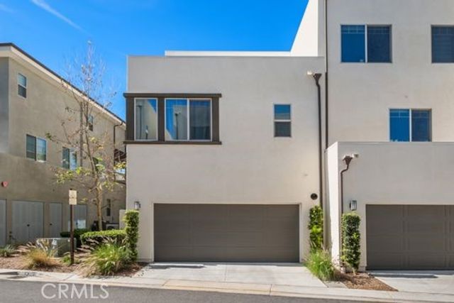 165 Frame, Irvine, CA 92618