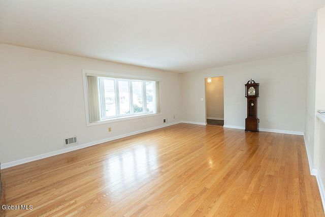 22 Danielwood Drive, Colonie, NY 12211