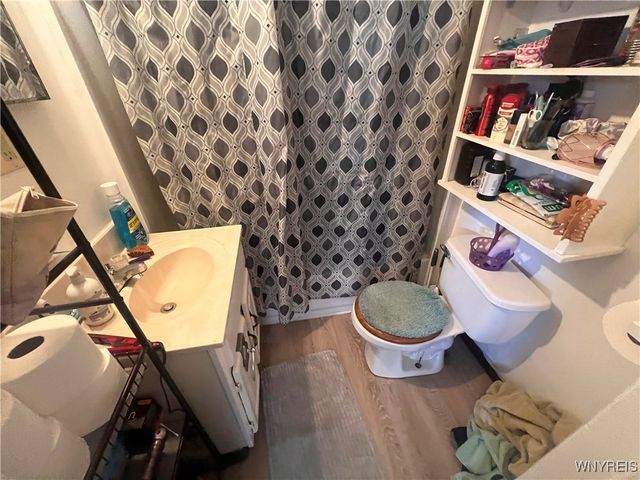 417 Hyde Park Boulevard, Niagara Falls, NY 14303