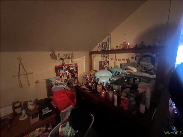 417 Hyde Park Boulevard, Niagara Falls, NY 14303