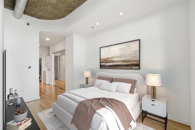 943 Peachtree NE Street 716, Atlanta, GA 30309