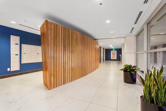 943 Peachtree NE Street 716, Atlanta, GA 30309