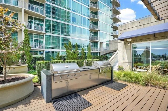 943 Peachtree NE Street 716, Atlanta, GA 30309