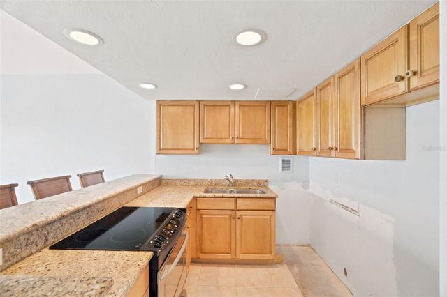 880 MANDALAY AVENUE C1214, Clearwater Beach, FL 33767
