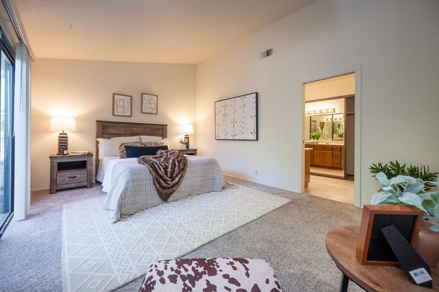 1336 Stonebridge Way, Roseville, CA 95661