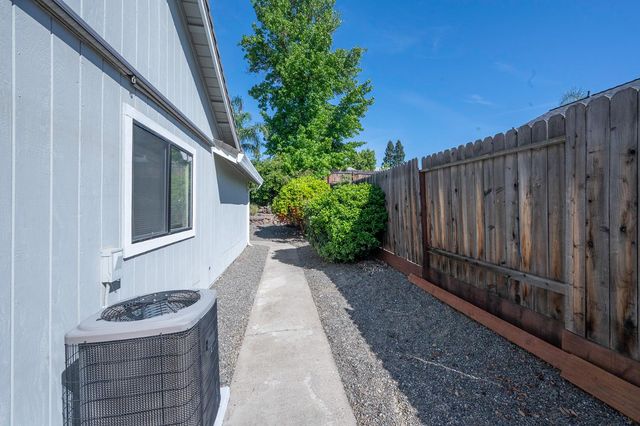 1336 Stonebridge Way, Roseville, CA 95661