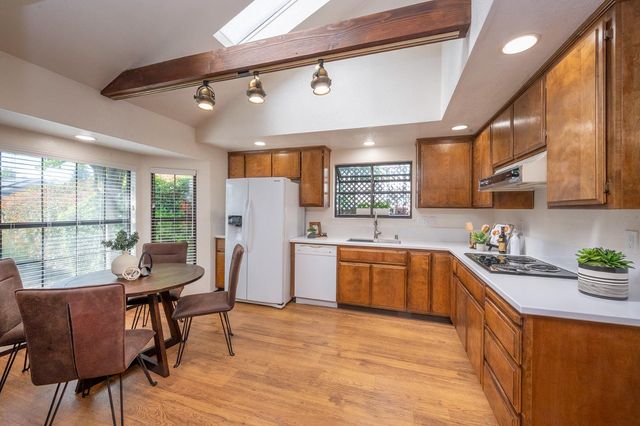 1336 Stonebridge Way, Roseville, CA 95661