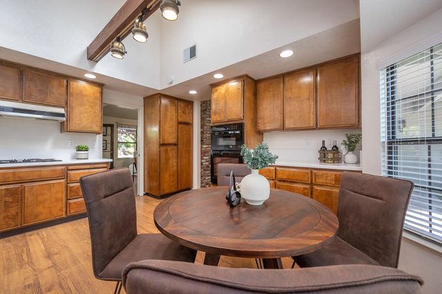 1336 Stonebridge Way, Roseville, CA 95661