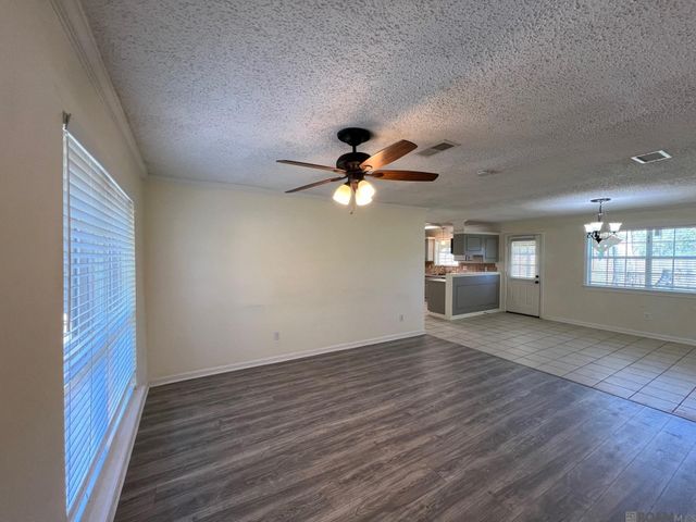 8849 Timber Dr, Denham Springs, LA 70726