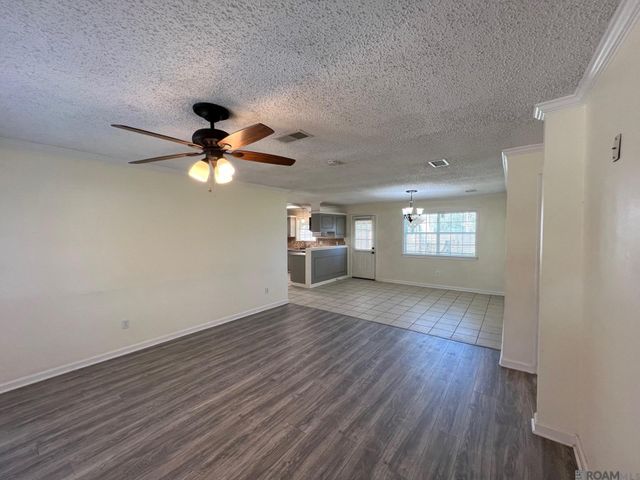 8849 Timber Dr, Denham Springs, LA 70726