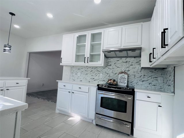 10224 Woodleaf Drive, Dallas, TX 75227