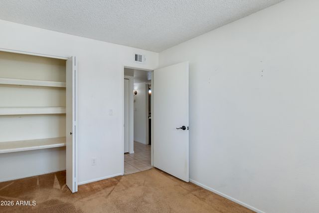 2815 E SYLVIA Street, Phoenix, AZ 85032