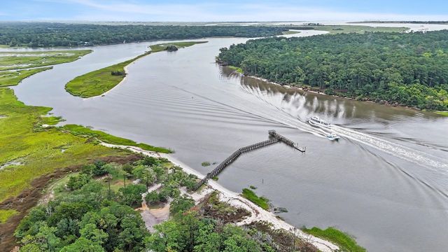 2276 Big Landing Dr., Little River, SC 29566