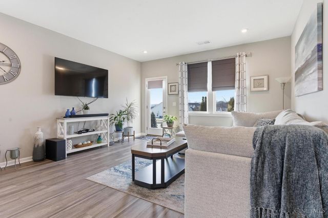 417 Summerlyn Farms Court, Lebanon, OH 45036