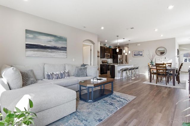 417 Summerlyn Farms Court, Lebanon, OH 45036