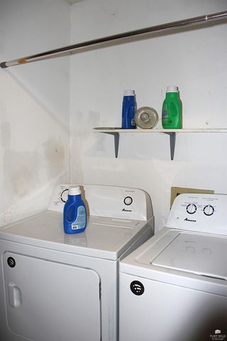 2558 Candle Crest, Manhattan, KS 66503