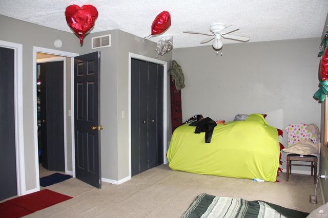 2558 Candle Crest, Manhattan, KS 66503