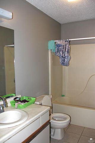 2558 Candle Crest, Manhattan, KS 66503