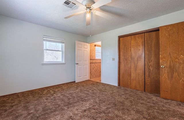 1310 W 15th Street, Prague, OK 74864