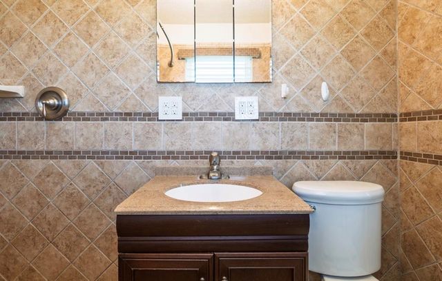 1310 W 15th Street, Prague, OK 74864