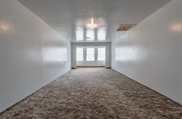 1310 W 15th Street, Prague, OK 74864