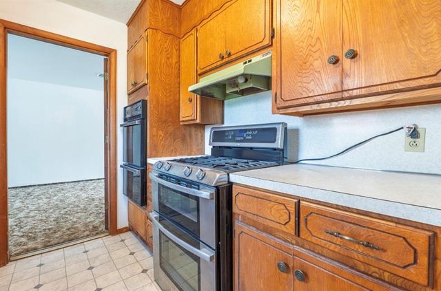 1310 W 15th Street, Prague, OK 74864