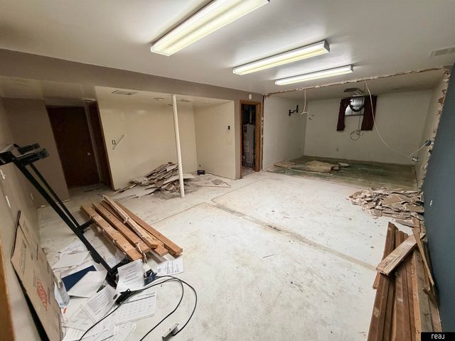 12820 Westwood Lane, Omaha, NE 68144