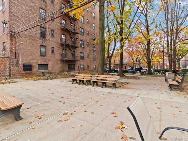 90-10 32nd Avenue 305, East Elmhurst, NY 11369