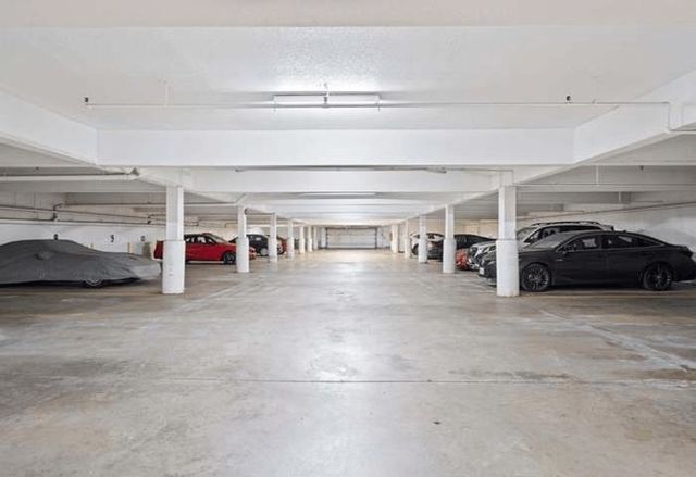 500 Candlewood Park Unit 13, Nashua, NH 03063