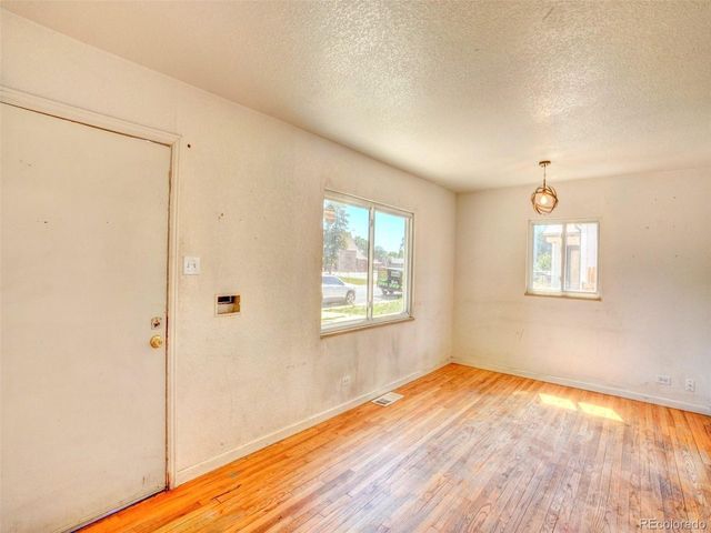 2025 Ironton St, Aurora, CO 80010