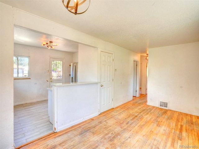 2025 Ironton St, Aurora, CO 80010