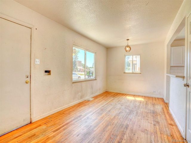 2025 Ironton St, Aurora, CO 80010