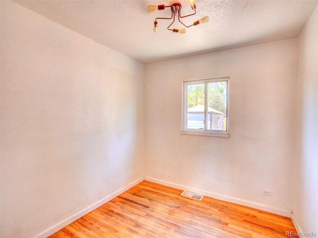2025 Ironton St, Aurora, CO 80010