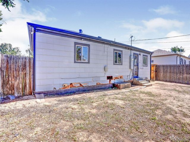 2025 Ironton St, Aurora, CO 80010
