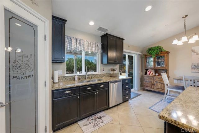 7653 Montrose, Hesperia, CA 92345