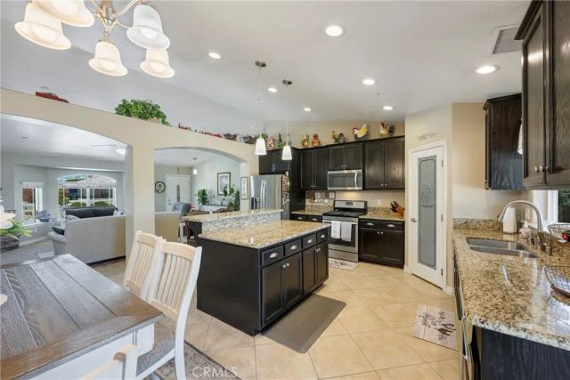 7653 Montrose, Hesperia, CA 92345