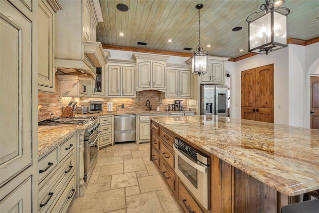 712 Hamilton Landing Drive, St Simons Island, GA 31522