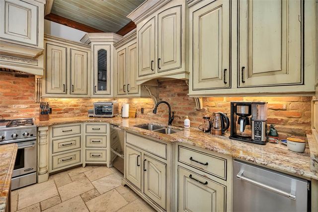 712 Hamilton Landing Drive, St Simons Island, GA 31522