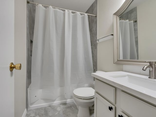 14442 Junction Place Drive, Houston, TX 77045