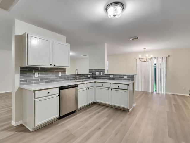 14442 Junction Place Drive, Houston, TX 77045