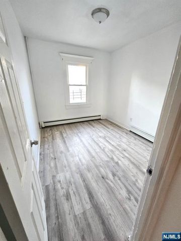 14 Triton Terrace, Newark, NJ 07104