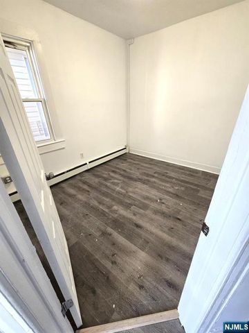 14 Triton Terrace, Newark, NJ 07104