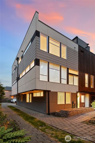 9043 C Mary Avenue NW, Seattle, WA 98117